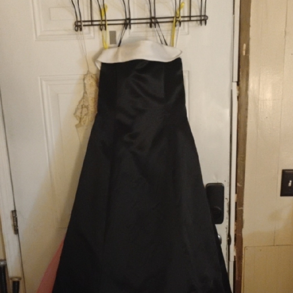 Elegant Black and White Women's Skirt